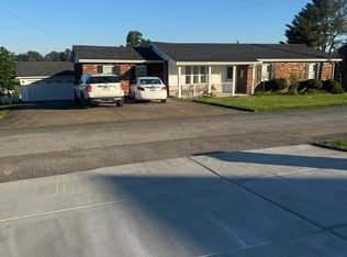 83 Sunset Dr, Milton, WV 25541