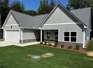 1956 Cochran Ridge Rd, Hiram, GA 30141