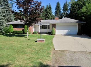 9665 E View Dr, Harbor Beach, MI 48441