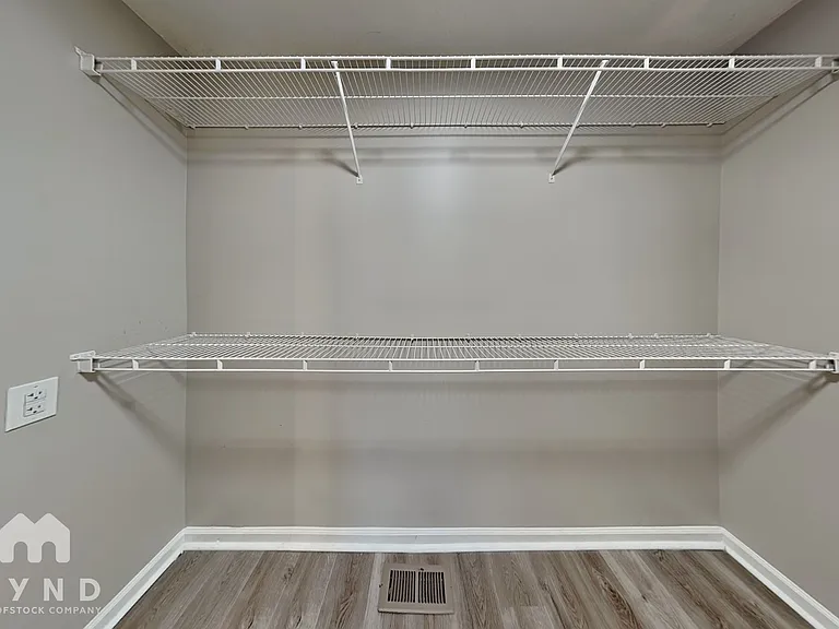 3100 Creekview Ln — Photo 13