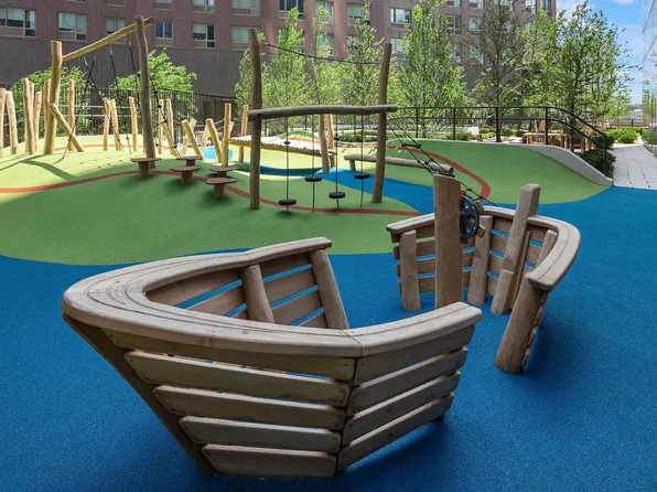 252 South Street image 59 of 61