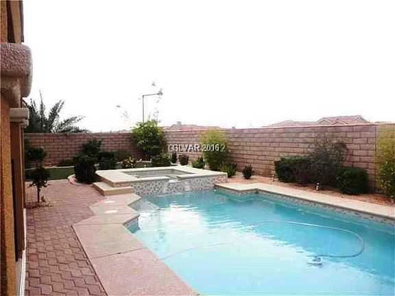 5th image of 917 Las Palomas Dr #0