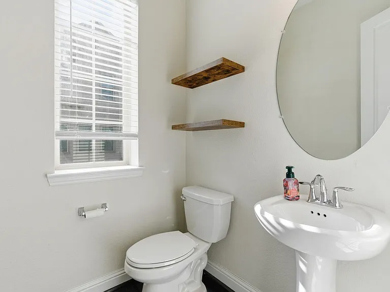 1413 Adell Rose Ln — Photo 14