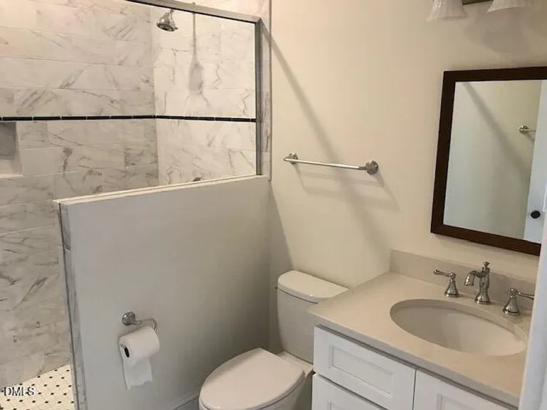 309 E Lane St — Photo 13