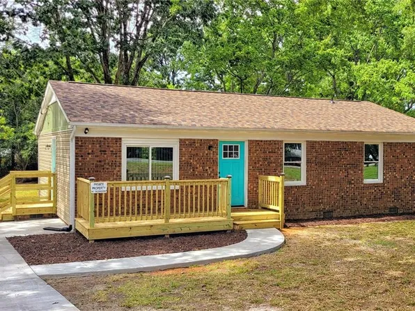 4870 Dippen Rd, Winston Salem, NC 27105