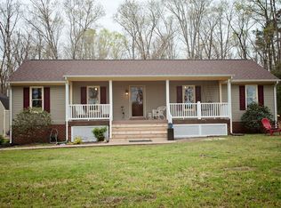 6090 White Oak Rd, Sandston, VA 23150