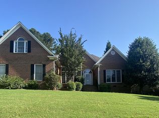 523 Meadowsweet Ln, Greenville, SC 29615