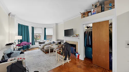 1069 Beacon St Photo 1