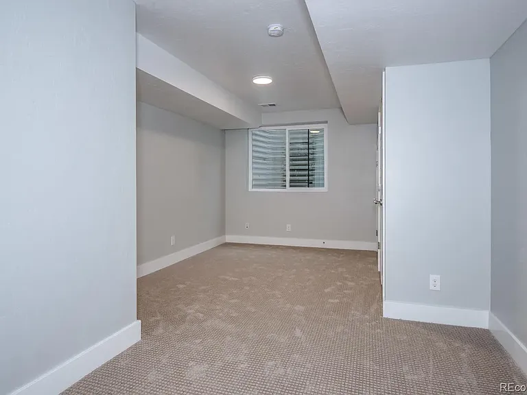 2259 S High St — Photo 24