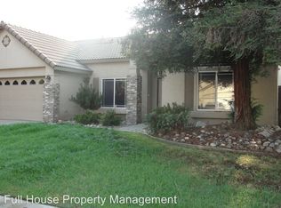979 N Elderwood St, Porterville, CA 93257