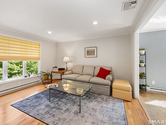 3rd image of 225 Timber Lane