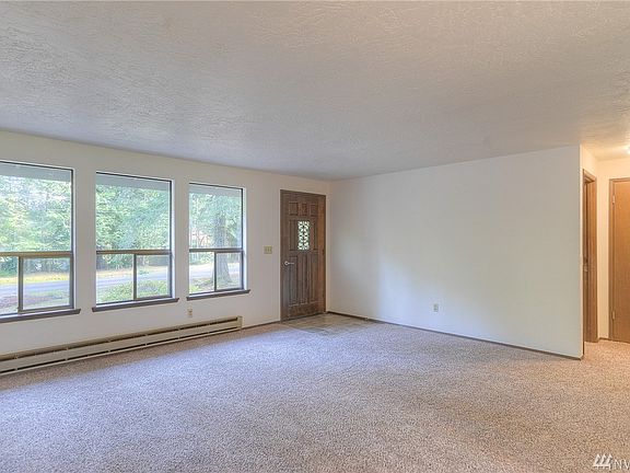 2nd image of 571 E Saint Andrews Dr