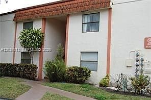 3rd image of 861 NE 207th Ln #10414