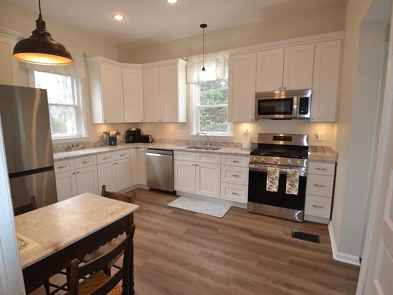 8365 Mace Ave — Photo 9