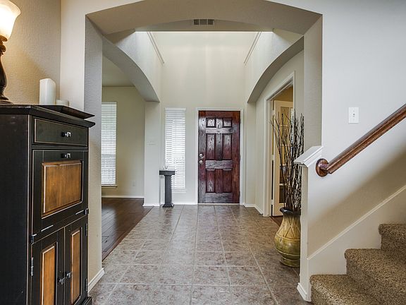 3rd image of 6404 Lambeau Ct