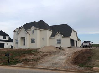 2368 Riverwater Ln, Fayetteville, AR 72703