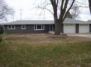 7238 Sleepy Hollow Rd, West Bend, WI 53090