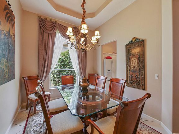 4th image of 7311 Demedici Cir