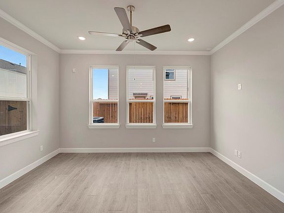 7th image of this home