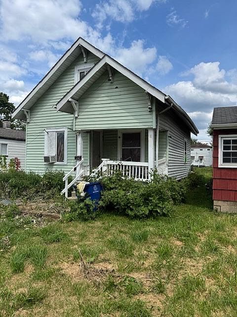 2nd image of 2276 Velma Ave