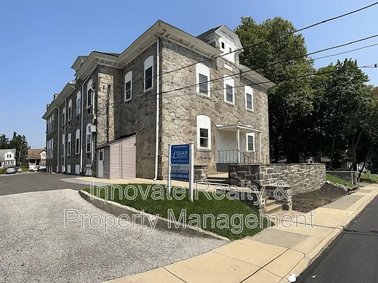 29 E Logan Ave #11 — Photo 26