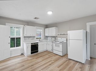 71 Main St, Pepperell, MA 01463