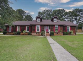 1214 Greensboro Dr, Oxford, AL 36203