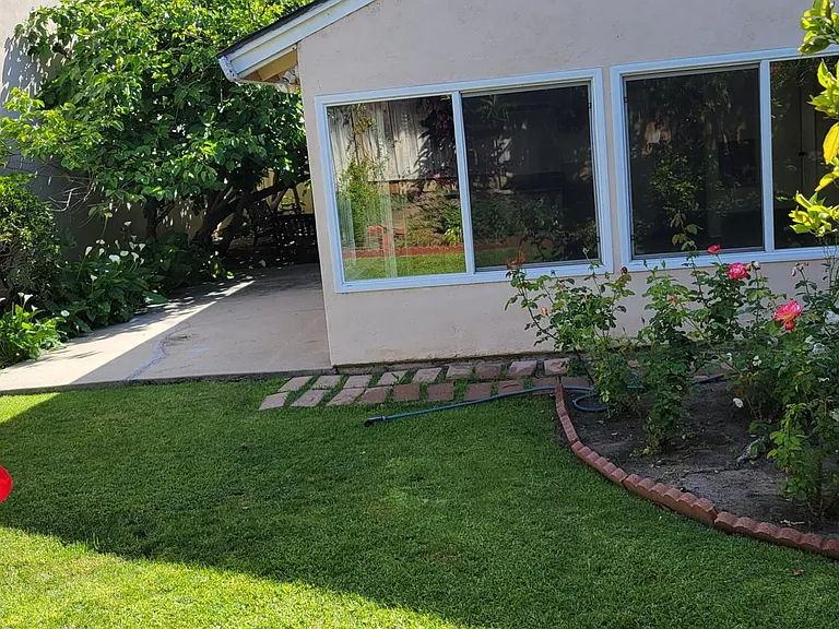 4321 Pioneer St — Photo 5