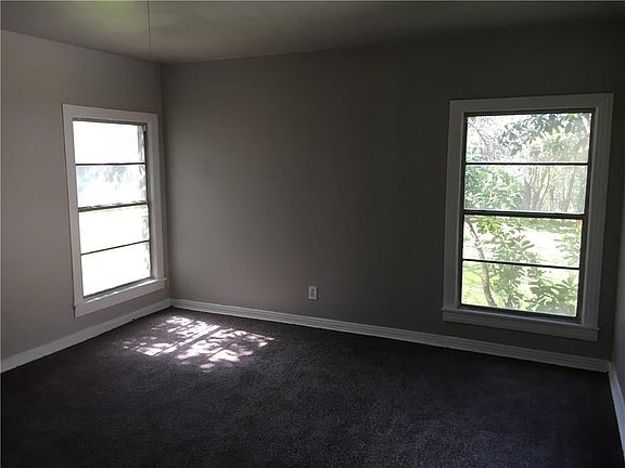 5th image of 3566 Townsend Dr