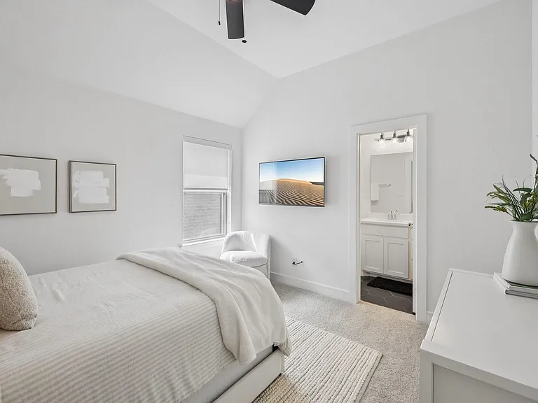 3870 Verona St — Photo 26