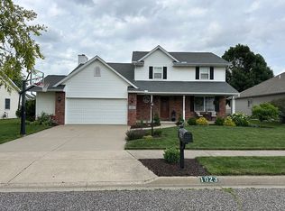 1023 Summerset St, Morton, IL 61550