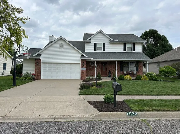 1023 Summerset St, Morton, IL 61550