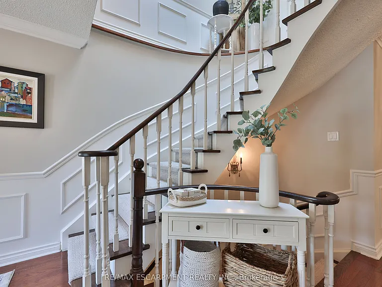 3555 Kingbird Ct — Photo 17
