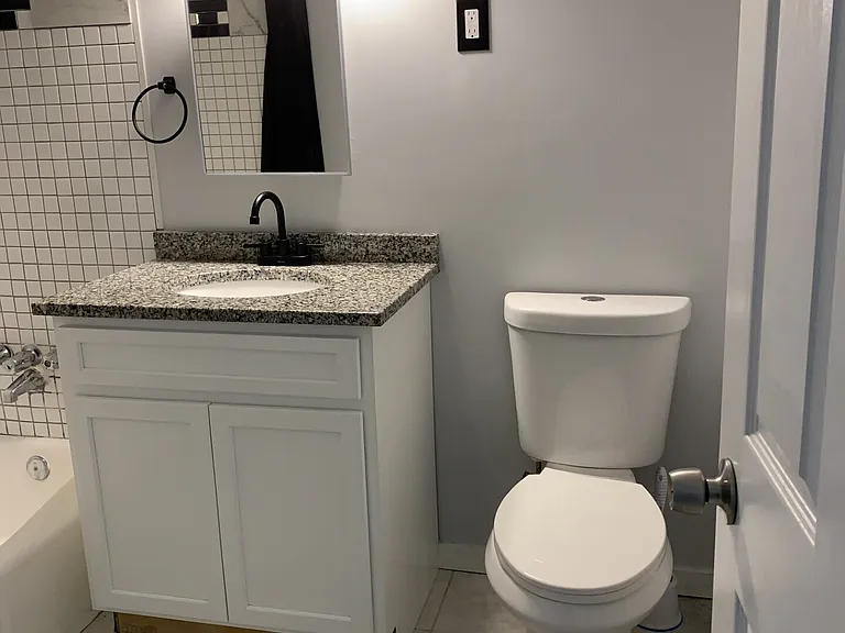 507 Emmett St #13 — Photo 15