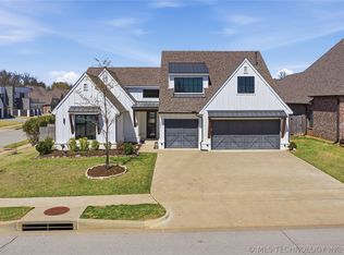 2244 W Decatur St, Broken Arrow, OK 74011