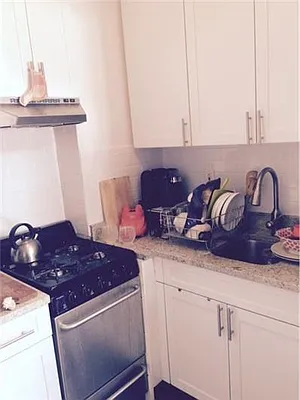 Rented by Buchbinder & Warren | media 22