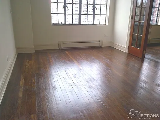 Rented by City Connections Realty | media 137