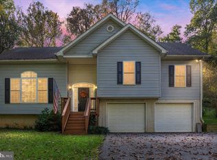 126 Locust Tree Ln, Front Royal, VA 22630