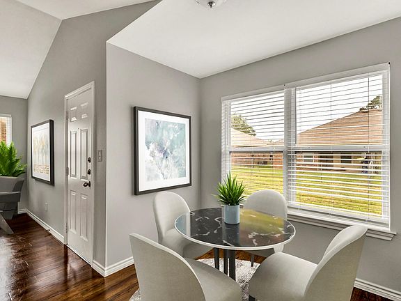 5th image of 8731 Mansion Creek Cir #8731