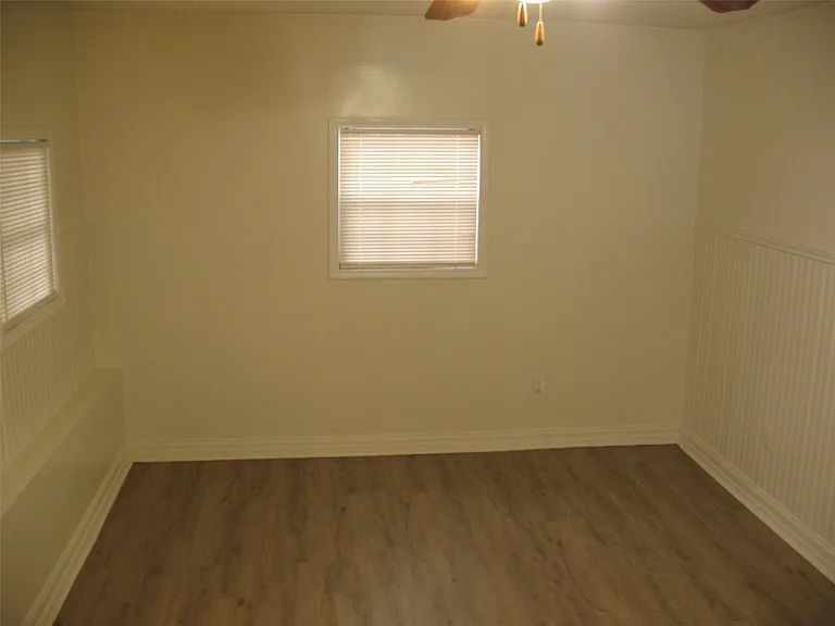2610 Scott St — Photo 7
