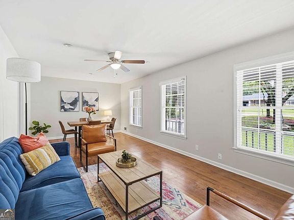 5th image of 3972 Saint Marks Ct