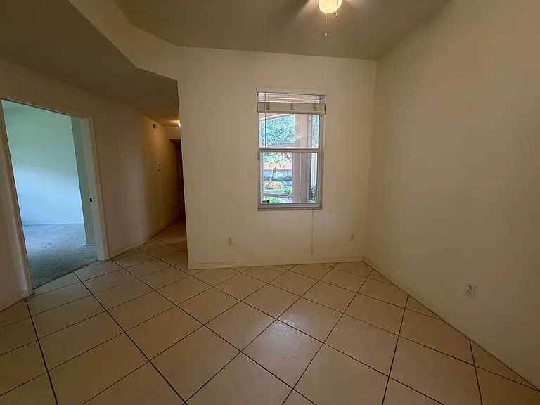 330 Robin Hood Cir #102 — Photo 10