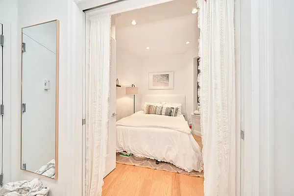 Rented by Living New York | media 17