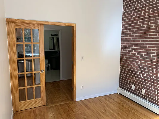 Rented by Carnegie Management Inc | media 11