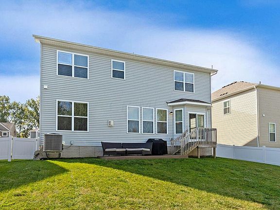 4th image of 4468 Shady Blossom Ln