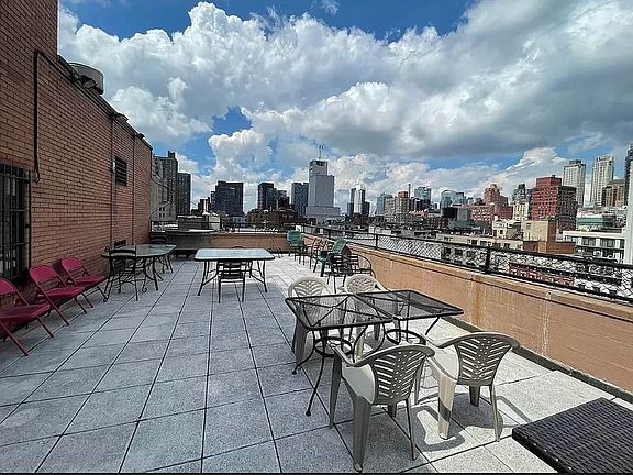2nd image of 353 W 51st St #4B