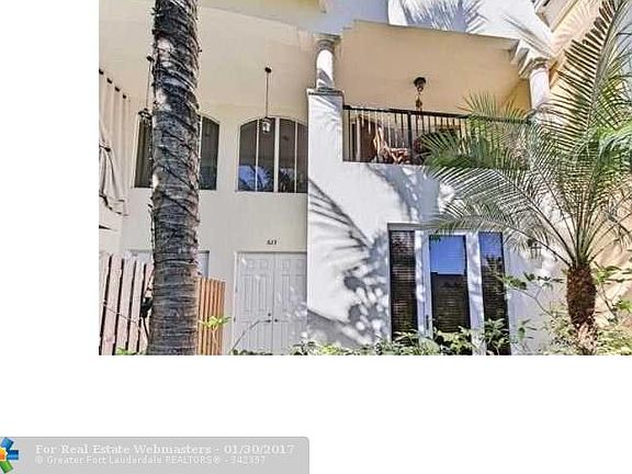 3rd image of 823 NE 16th Ter #823