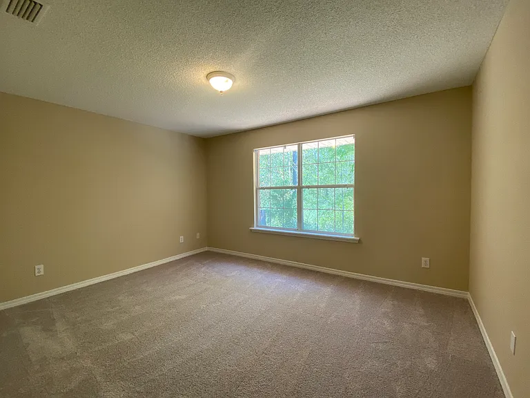 11815 Balsam Ct — Photo 10