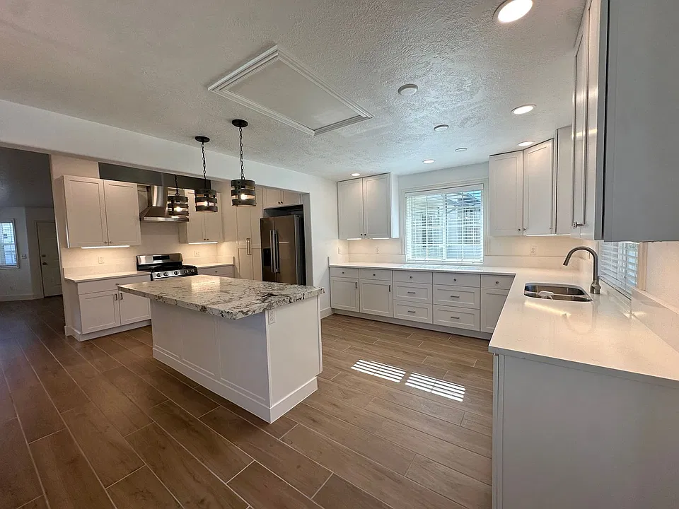 293 Susan Dr