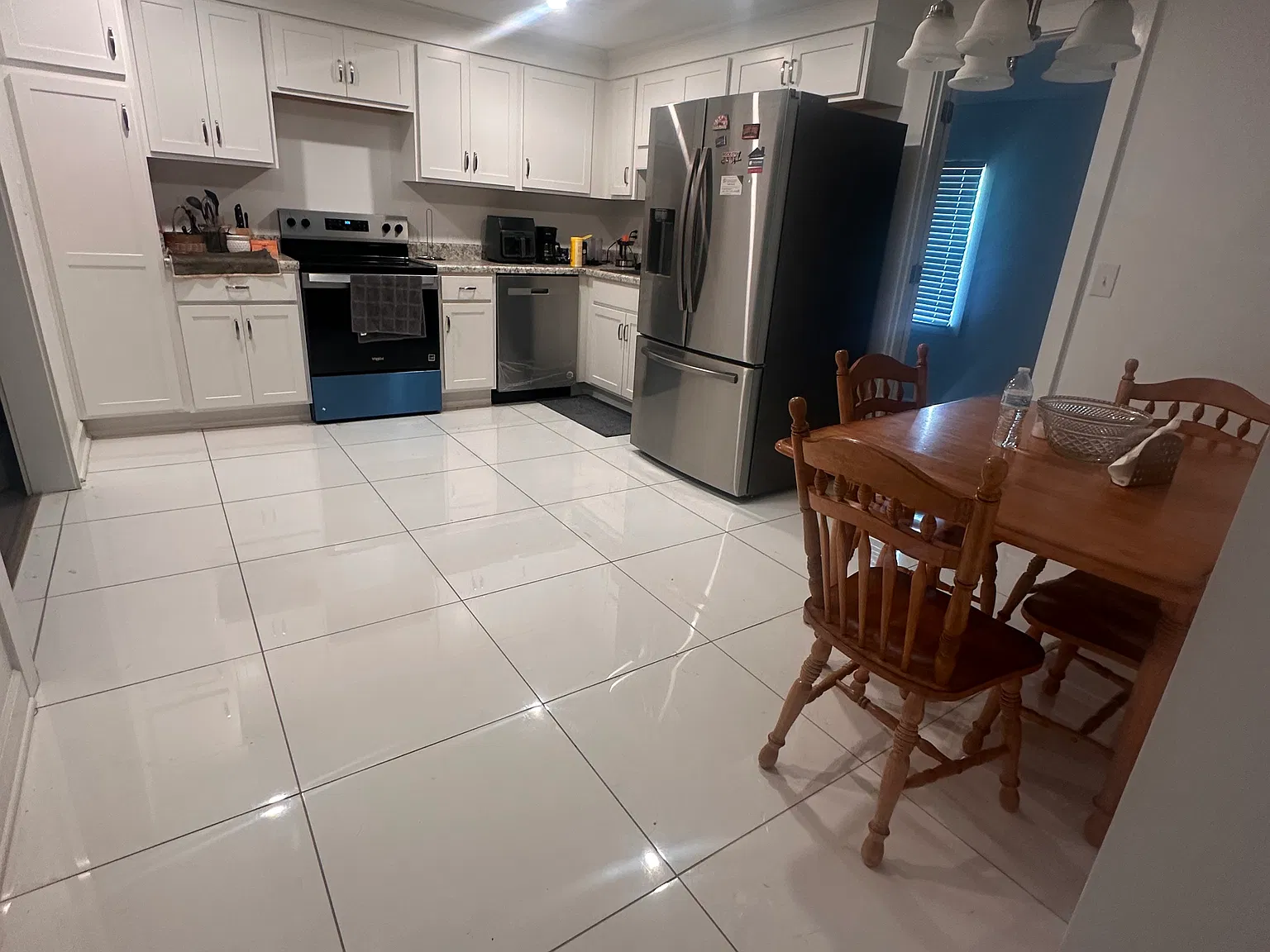 2 bed, 845 sqft, $1,600 — Photo 1